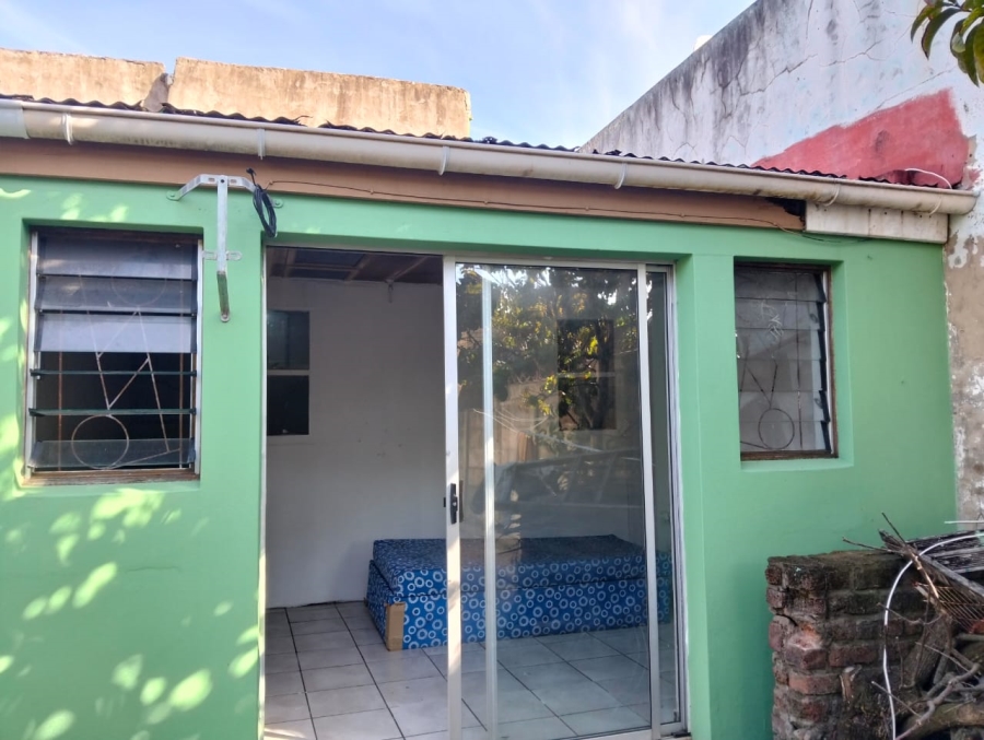 9 Bedroom Property for Sale in Quigney Eastern Cape